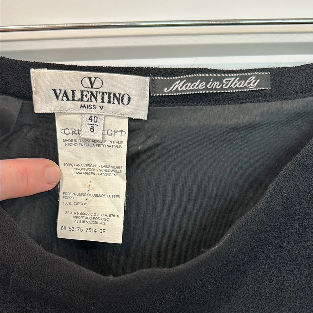 Valentino Black Knee-Length Pencil Skirt With Front Slit - Picture 3 of 4